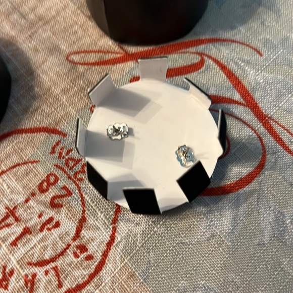 Oval faux ruby earrings in beautiful gift box - Picture 2 of 4